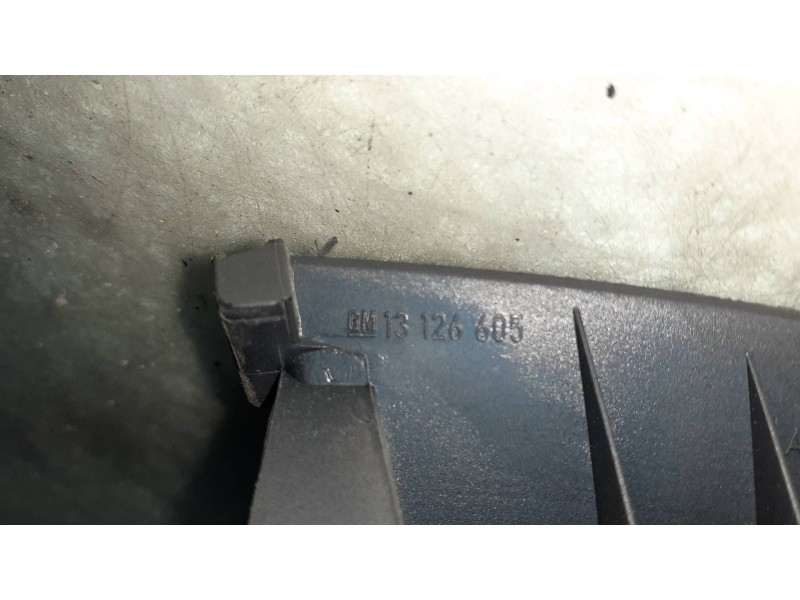 Recambio de pantalla multifuncion para opel astra h ber. cosmo referencia OEM IAM 13275077 28107803 DELPHI