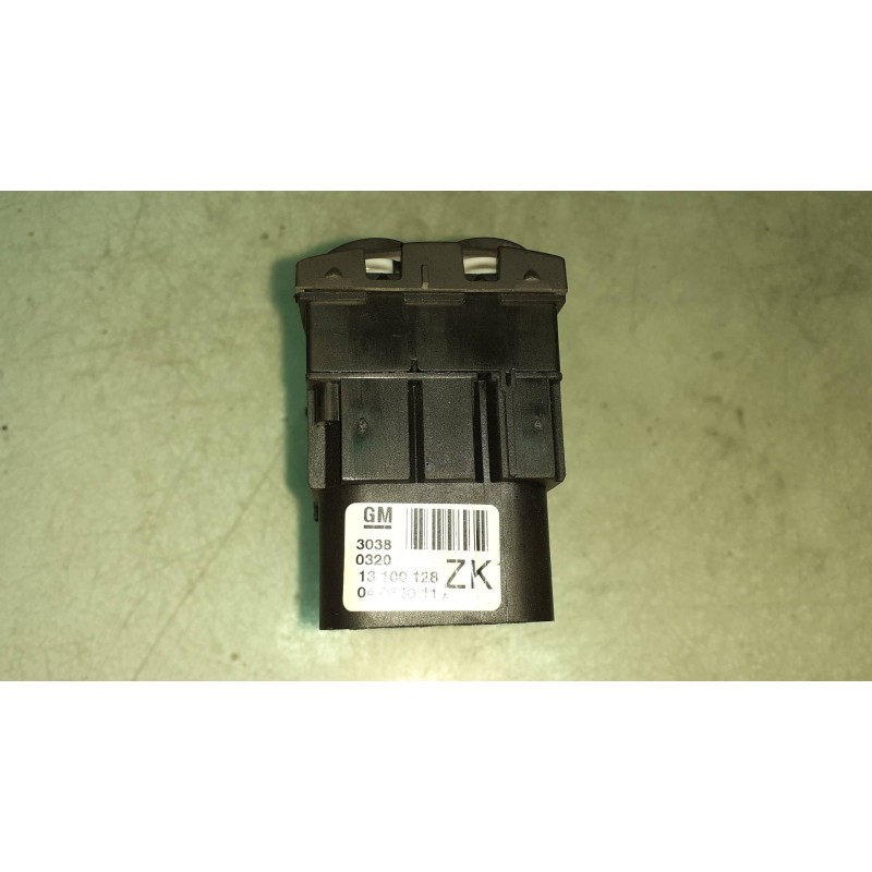 Recambio de mando luces para opel astra h berlina cosmo referencia OEM IAM 13100128 13124864 CONECTOR 12 PINES