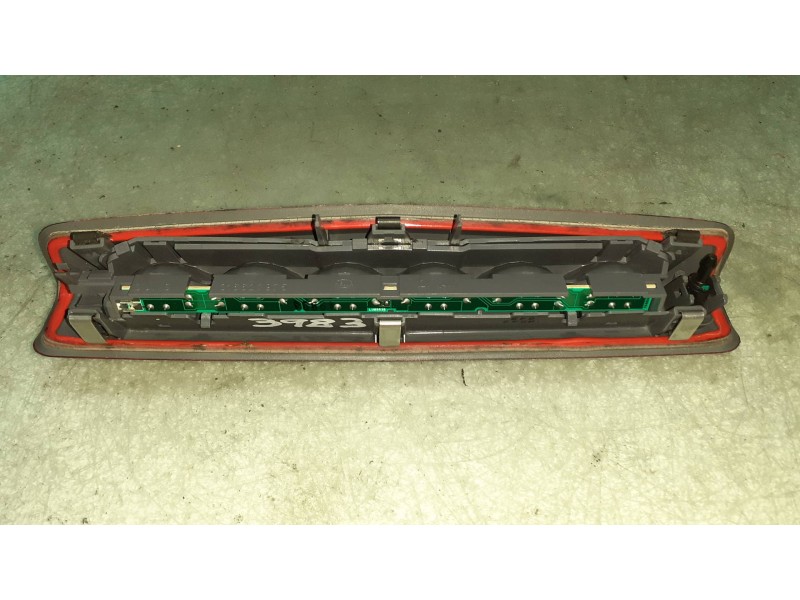 Recambio de luz central de freno para opel astra h ber. cosmo referencia OEM IAM 13252465 316627975 