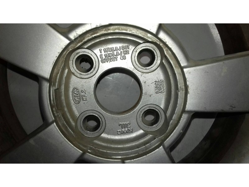 Recambio de llanta para kia rio 1.5 crdi ex1 referencia OEM IAM 529101G250 T15X5.5JH2 OFF SET 46