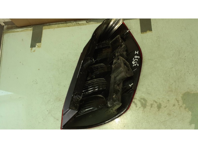 Recambio de piloto trasero izquierdo para renault scenic ii grand confort authentique referencia OEM IAM 085511937L 085511937 