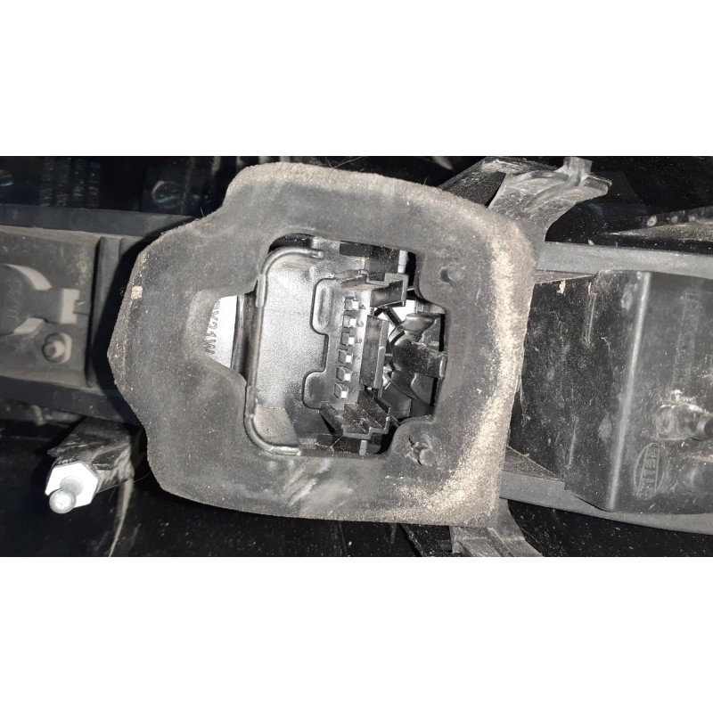 Recambio de piloto trasero izquierdo para renault scenic ii grand confort authentique referencia OEM IAM 085511937L 085511937 