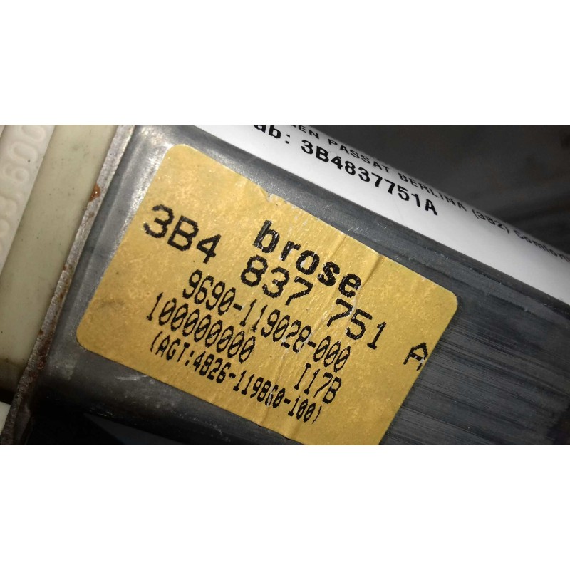 Recambio de motor elevalunas delantero izquierdo para volkswagen passat berlina (3b2) comfortline referencia OEM IAM 3B4837751A 