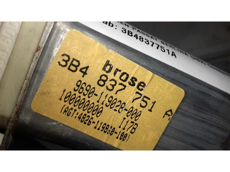 Recambio de motor elevalunas delantero izquierdo para volkswagen passat berlina (3b2) comfortline referencia OEM IAM 3B4837751A 
