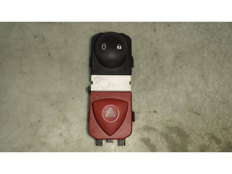 Recambio de warning para renault scenic ii grand confort authentique referencia OEM IAM 8200095493 88040001 DELPHI