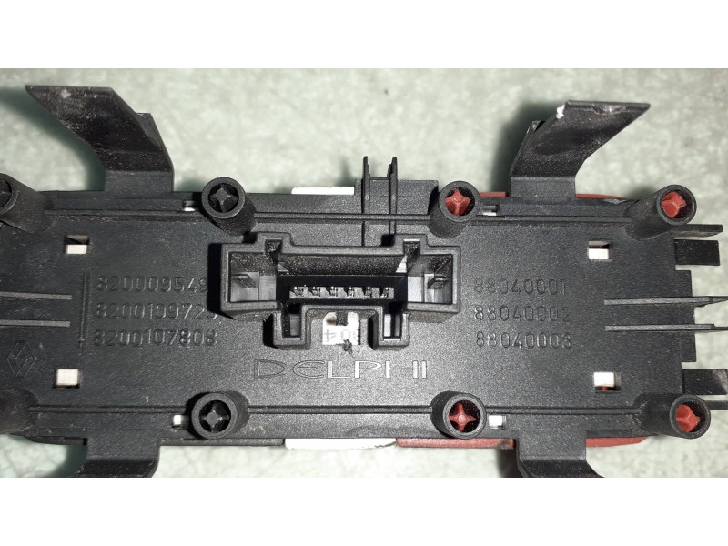 Recambio de warning para renault scenic ii grand confort authentique referencia OEM IAM 8200095493 88040001 DELPHI