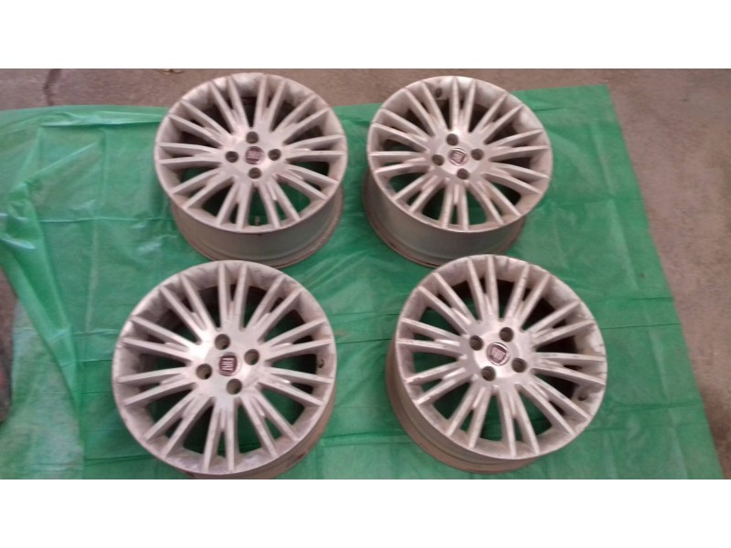 Recambio de juego llantas para fiat bravo (198) 1.9 active multijet referencia OEM IAM 735453764 7JX16H2 ET31