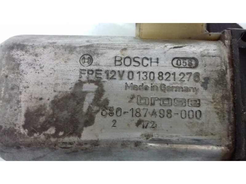 Recambio de motor elevalunas delantero derecho para bmw serie 3 berlina (e36) 318i referencia OEM IAM 680187498000 0130821276 