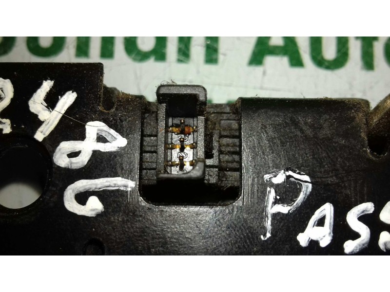 Recambio de cerradura maletero / porton para volkswagen passat variant (3b6) básico referencia OEM IAM 3B9827505E  