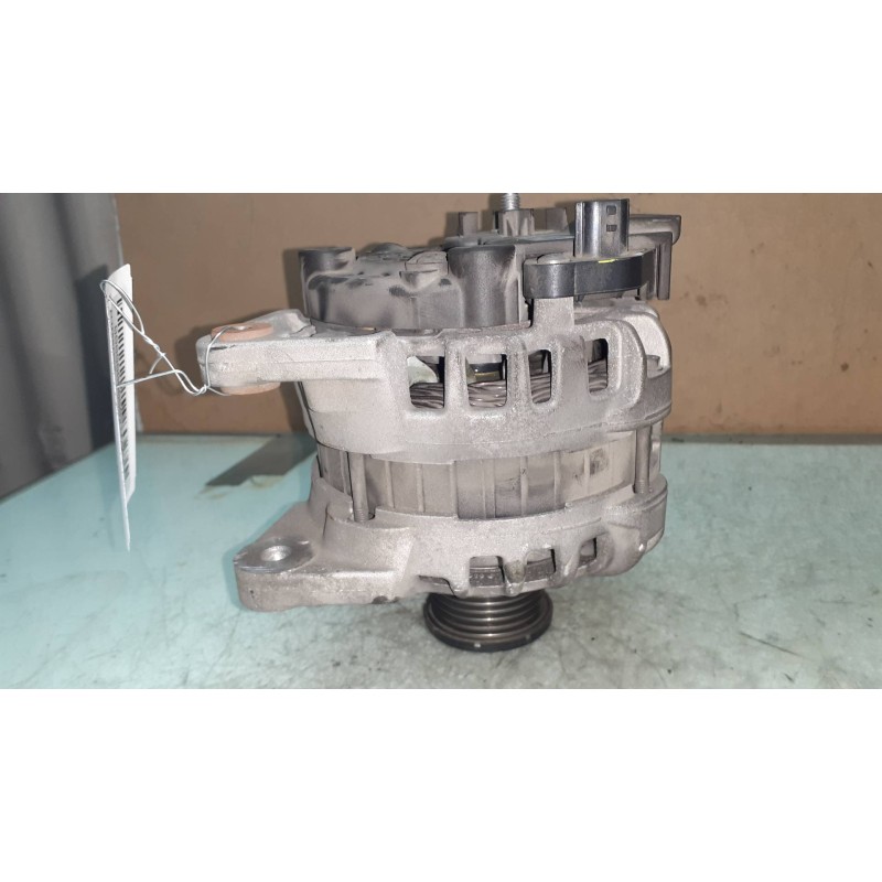 Recambio de alternador para smart fortwo coupe basis (52kw) (453.342) referencia OEM IAM 231006007R BOSCH 90A