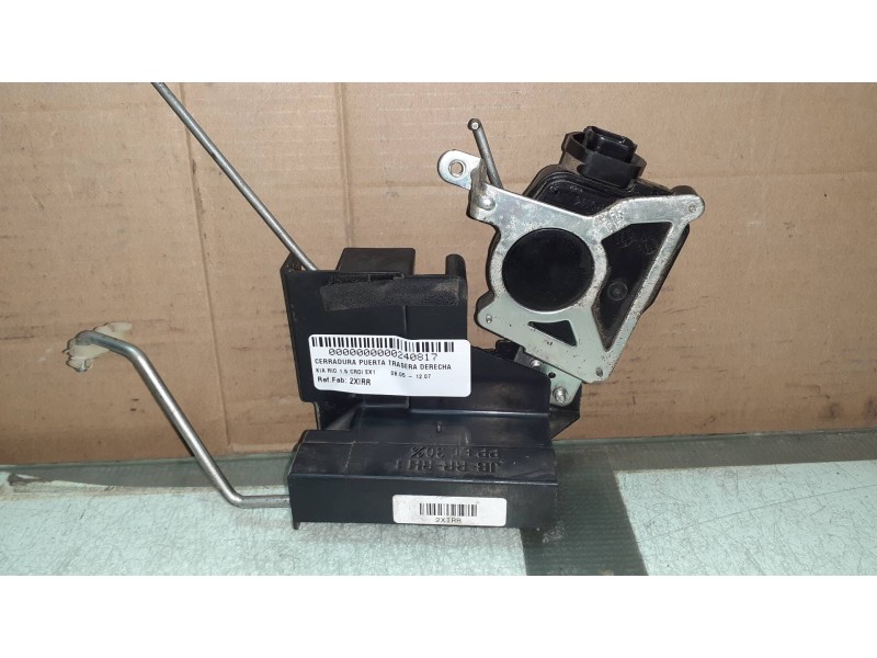 Recambio de cerradura puerta trasera derecha para kia rio 1.5 crdi ex1 referencia OEM IAM 2XIRR  ELECTRICA