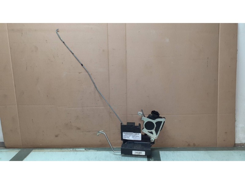 Recambio de cerradura puerta trasera derecha para kia rio 1.5 crdi ex1 referencia OEM IAM 2XIRR  ELECTRICA