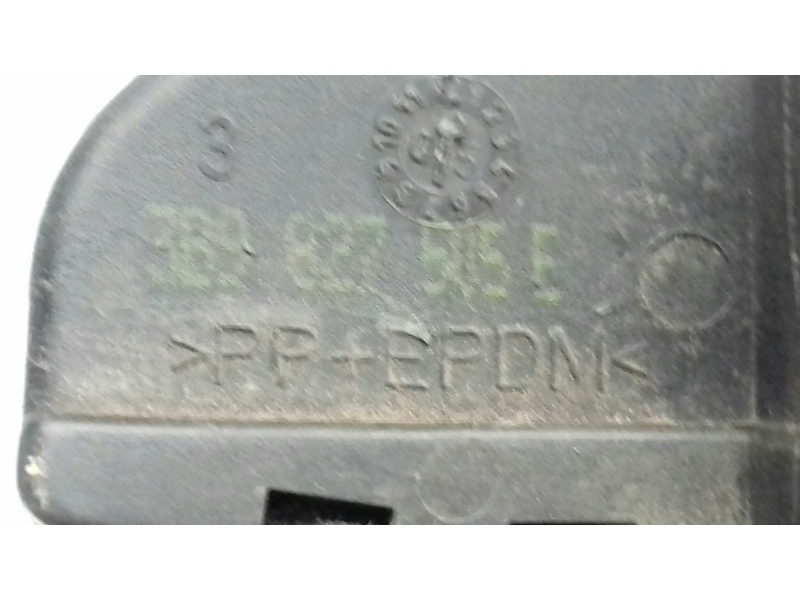 Recambio de cerradura maletero / porton para volkswagen passat variant (3b6) básico referencia OEM IAM 3B9827505E  