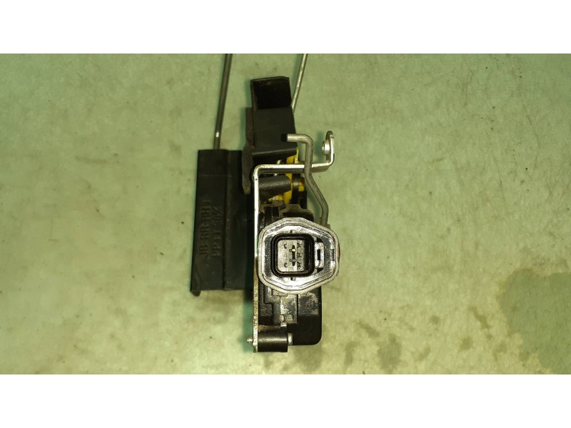 Recambio de cerradura puerta trasera derecha para kia rio 1.5 crdi ex1 referencia OEM IAM 2XIRR  ELECTRICA