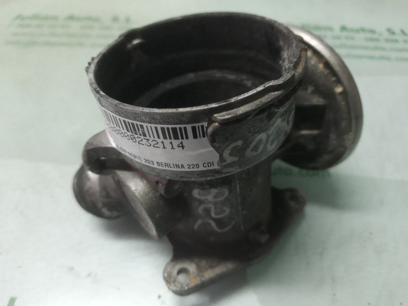 Recambio de valvula egr para mercedes-benz clase c (w203) berlina 220 cdi (203.006) referencia OEM IAM A6110900754  