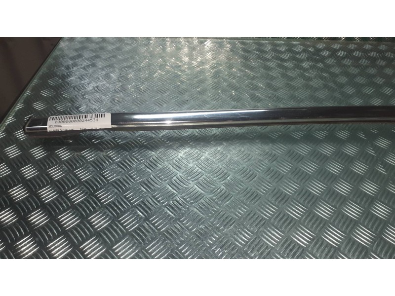 Recambio de moldura para citroen c4 lim. feel referencia OEM IAM 9687378580 9687378777B CRISTAL