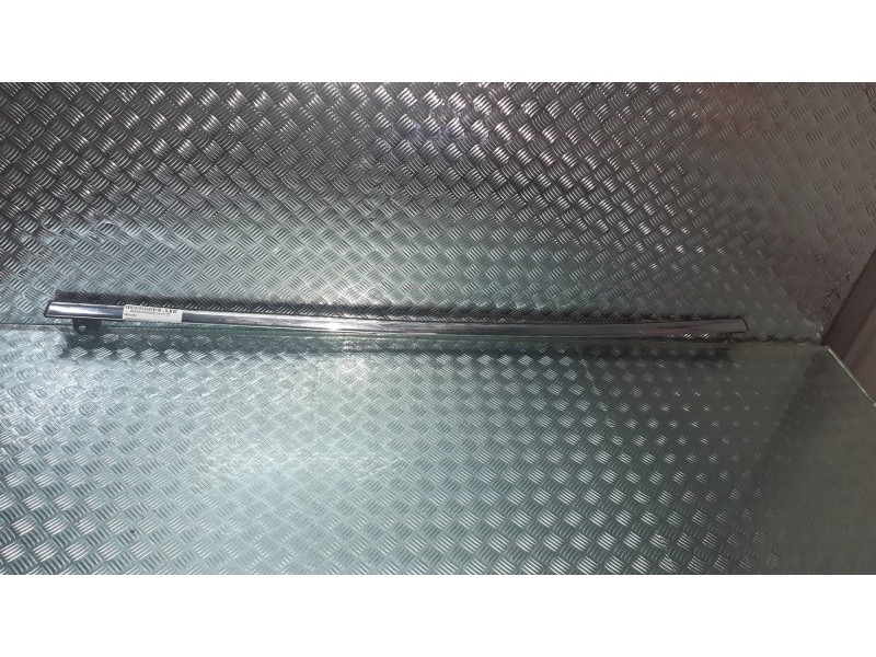 Recambio de moldura para citroen c4 lim. exclusive referencia OEM IAM 9687380177 9687379980 CRISTAL Recambio de moldura para citroen c4 lim. exclusive referencia OEM IAM 9687380177 9687379980 CRISTAL