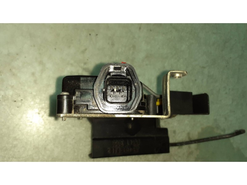 Recambio de cerradura puerta trasera izquierda para kia rio 1.5 crdi ex1 referencia OEM IAM 2XIRL  