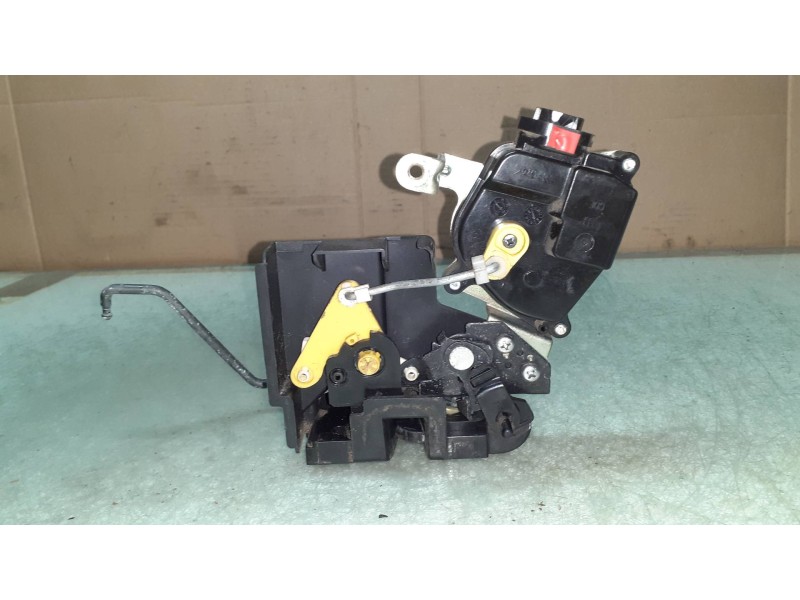 Recambio de cerradura puerta trasera izquierda para kia rio 1.5 crdi ex1 referencia OEM IAM 2XIRL  