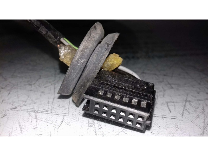 Recambio de retrovisor derecho para peugeot 407 sw confort referencia OEM IAM 0208390  ELECTRICO