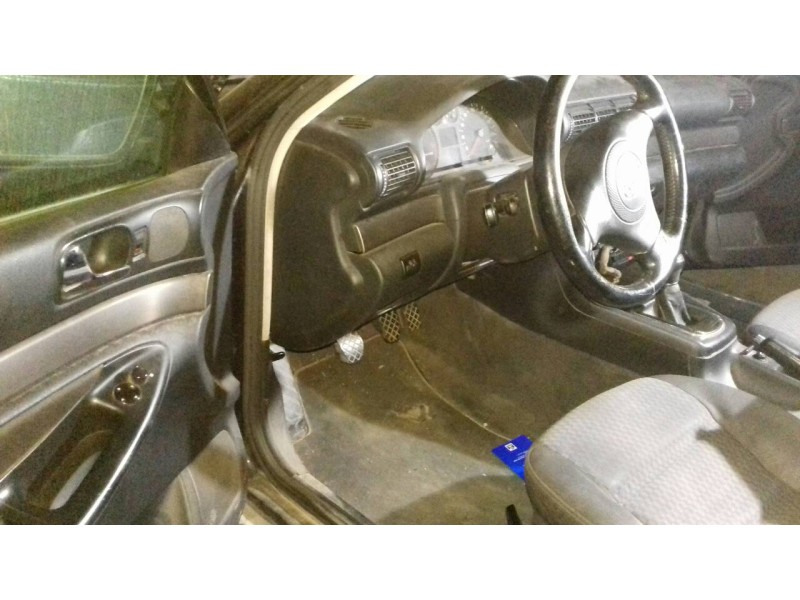 audi a4 berlina (b5) del año 2000