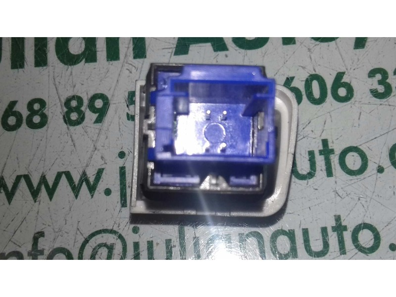 Recambio de warning para peugeot 208 referencia OEM IAM 96750916ZD  