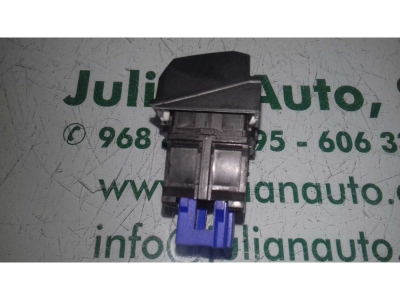 Recambio de warning para peugeot 208 referencia OEM IAM 96750916ZD  