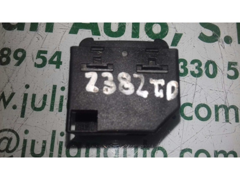 Recambio de mando elevalunas trasero derecho para volkswagen passat berlina (3b2) comfortline referencia OEM IAM 3B0959855  NEGR