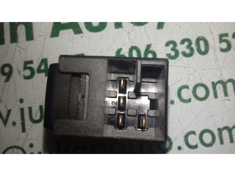 Recambio de mando elevalunas trasero derecho para volkswagen passat berlina (3b2) comfortline referencia OEM IAM 3B0959855  NEGR