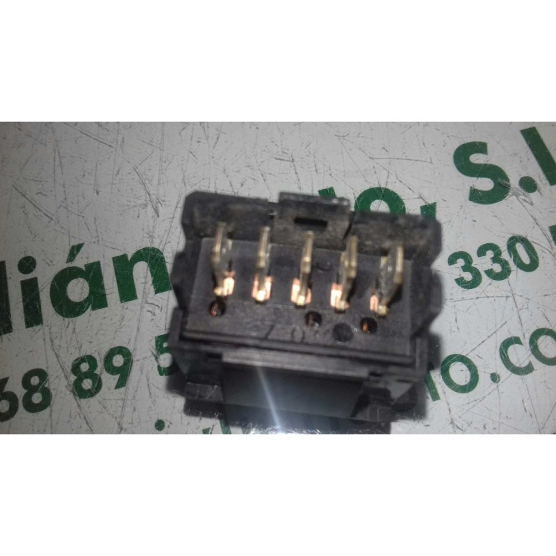 Recambio de mando elevalunas delantero izquierdo para citroen xsara picasso referencia OEM IAM  CONECTOR 5 PINES AUTOMATICO