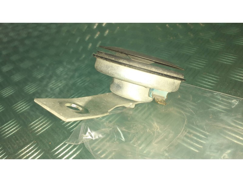 Recambio de claxon para mitsubishi eclipse cross top 4wd referencia OEM IAM E9004041  BOCINA
