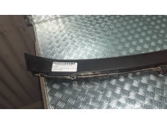 Recambio de molduras traseras para mitsubishi eclipse cross top 4wd referencia OEM IAM 5817A28  TRASERA CENTRAL 2