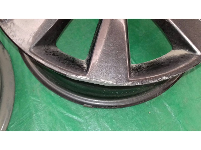 Recambio de juego llantas para hyundai i20 tecno referencia OEM IAM 529101J805 6.0JX15 ALUMINIO