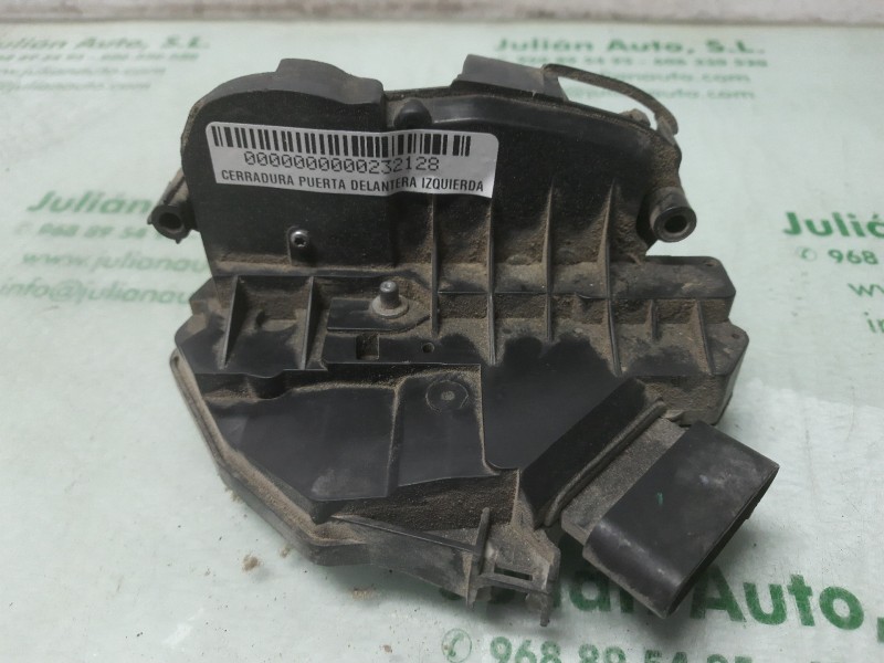 Recambio de cerradura puerta delantera izquierda para ford fiesta (cb1) titanium referencia OEM IAM 8A6AA21813AE  