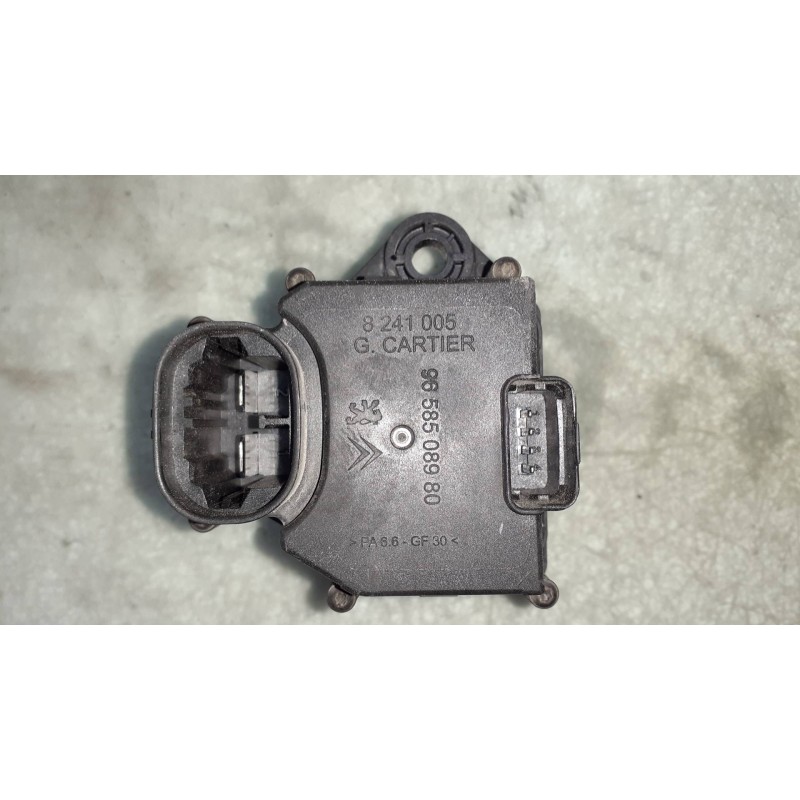 Recambio de resistencia calefaccion para peugeot 307 berlina (s2) xs referencia OEM IAM 9658508980 8241005 CONECTOR 2 PINES