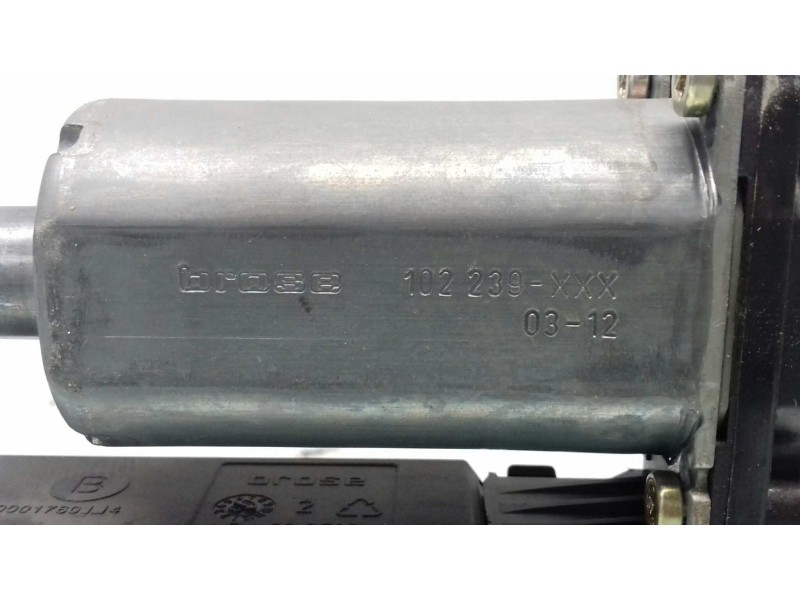 Recambio de motor elevalunas delantero izquierdo para peugeot 307 break / sw (s1) sw referencia OEM IAM 9637130580 0130821767 