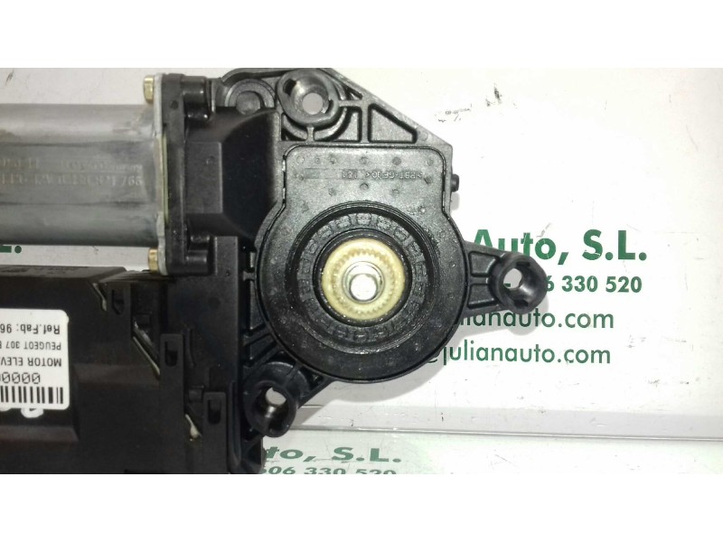 Recambio de motor elevalunas delantero derecho para peugeot 307 break / sw (s1) sw referencia OEM IAM 9637130480 0130821766 