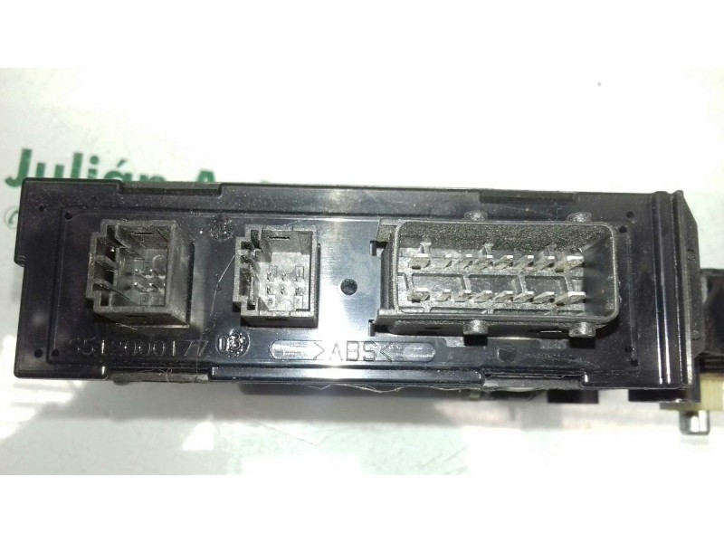 Recambio de motor elevalunas delantero izquierdo para peugeot 307 break / sw (s1) sw referencia OEM IAM 9637130580 0130821767 