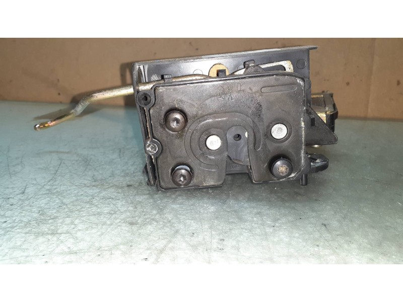 Recambio de cerradura puerta trasera derecha para kia rio 1.4 active referencia OEM IAM 2XIRR  ELECTRICA