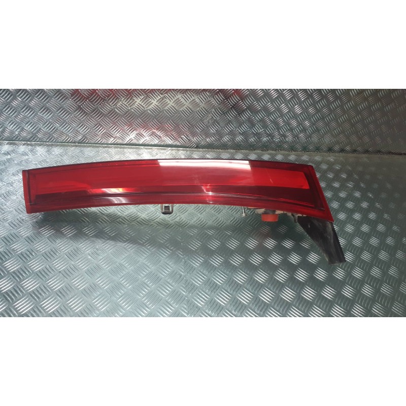 Recambio de piloto trasero izquierdo interior para mitsubishi eclipse cross top 4wd referencia OEM IAM W3157 34639 HALOGENO