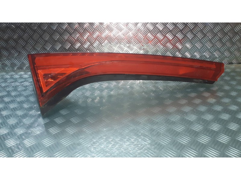 Recambio de piloto trasero izquierdo interior para mitsubishi eclipse cross top 4wd referencia OEM IAM W3157 34639 HALOGENO