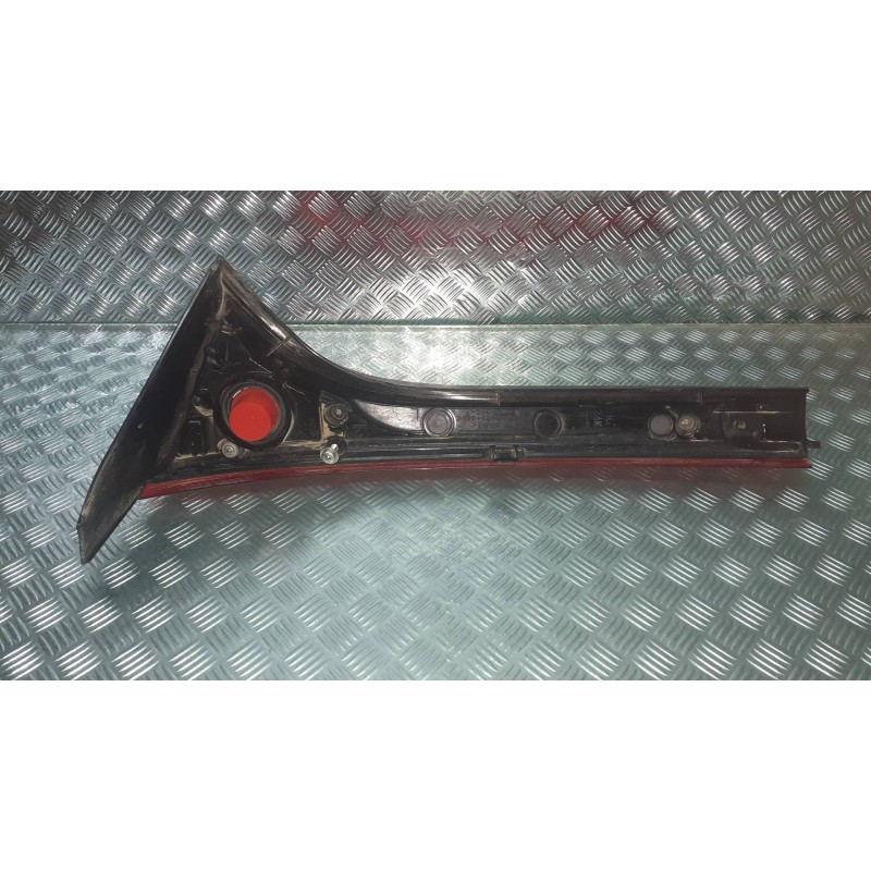 Recambio de piloto trasero izquierdo interior para mitsubishi eclipse cross top 4wd referencia OEM IAM W3157 34639 HALOGENO