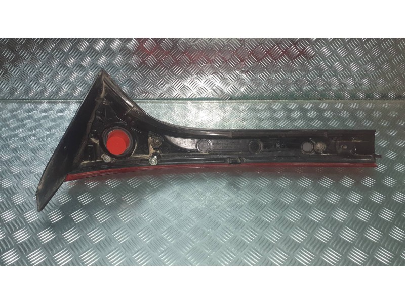 Recambio de piloto trasero izquierdo interior para mitsubishi eclipse cross top 4wd referencia OEM IAM W3157 34639 HALOGENO