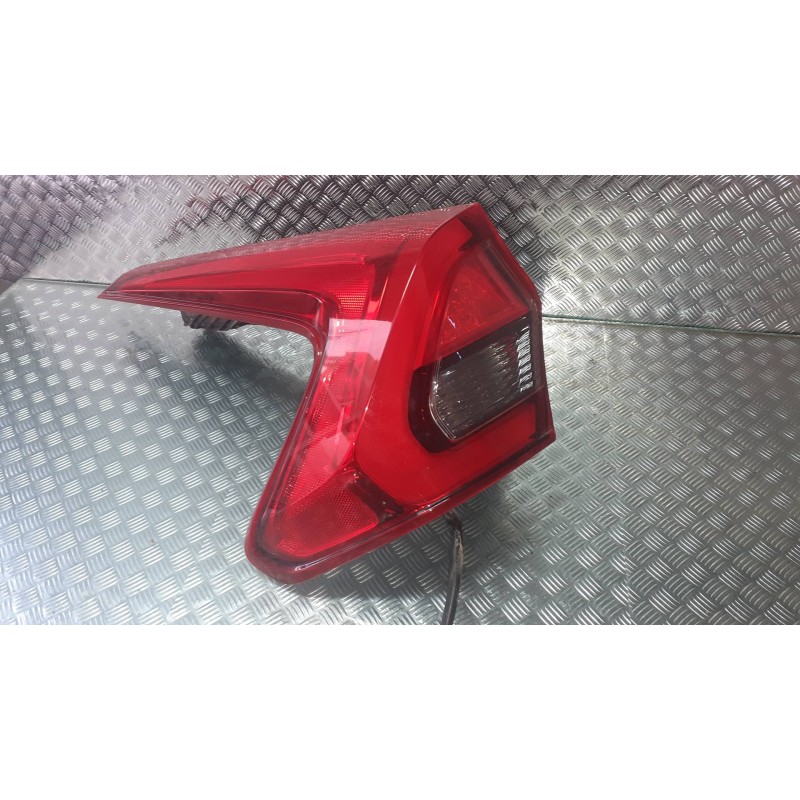 Recambio de piloto trasero izquierdo para mitsubishi eclipse cross top 4wd referencia OEM IAM W3155 34639 HALOGENO