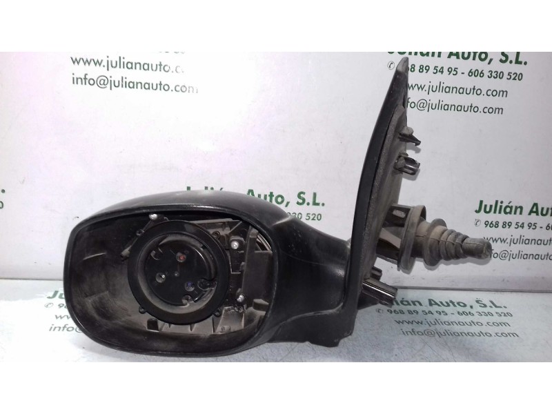 Recambio de retrovisor izquierdo para peugeot 206 berlina x-line referencia OEM IAM 015690  MANUAL