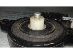 Recambio de motor elevalunas delantero izquierdo para mazda 2 lim. (de) 1.3 style (5-ptas.) (55kw) referencia OEM IAM CM012040   2