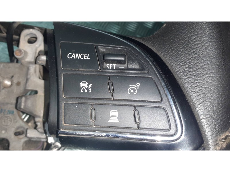 Recambio de volante para mitsubishi eclipse cross top 4wd referencia OEM IAM 4400A713XA MQ140 PIEL