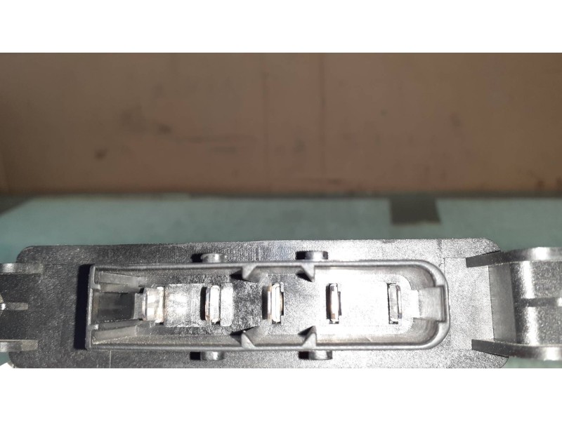 Recambio de resistencia calefaccion para peugeot 307 berlina (s2) xs referencia OEM IAM C6678  CONECTOR 5 PINES