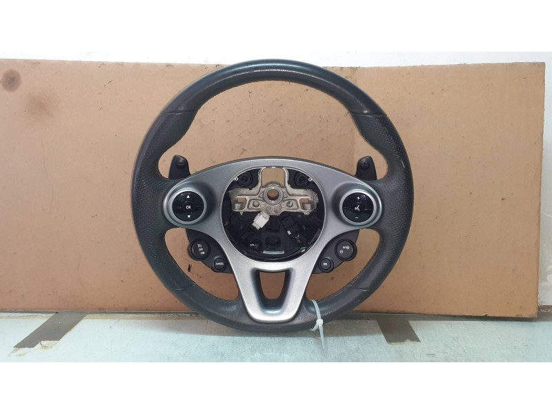 Recambio de volante para smart fortwo coupe basis (52kw) (453.342) referencia OEM IAM A4534600003 484009699R PIEL