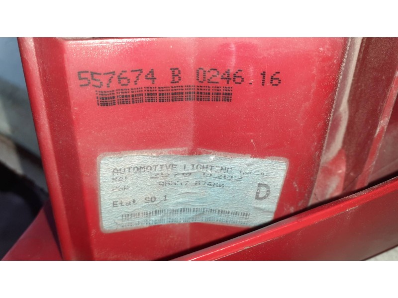 Recambio de piloto trasero derecho para peugeot 307 berlina (s2) xs referencia OEM IAM 9655767480  557674